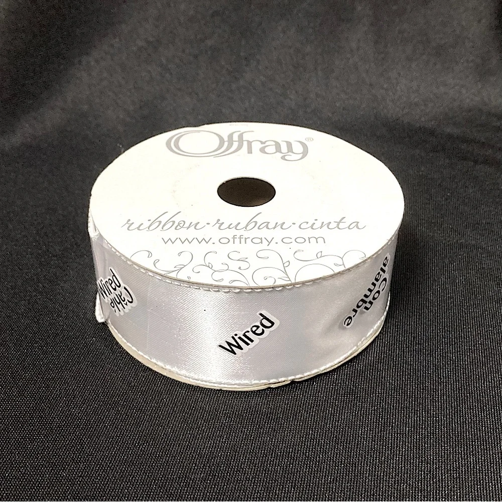⭐️ Offray Pearly White Wired Edge Gift Ribbon 1.5” x 540”